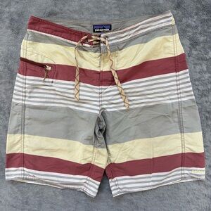 Patagonia Men's Wavefarer Board Shorts Striped Outdoor Swim Vacation 10” Inseam